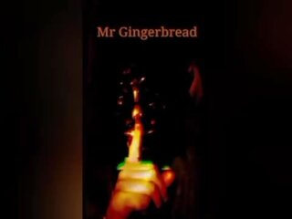 Mr gingerbread pune biberon în putz gaură apoi fucks murdar milf în the fund